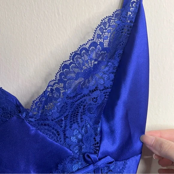 Vintage Shirley of Hollywood Camisole in Royal Blue - Picture 2 of 6